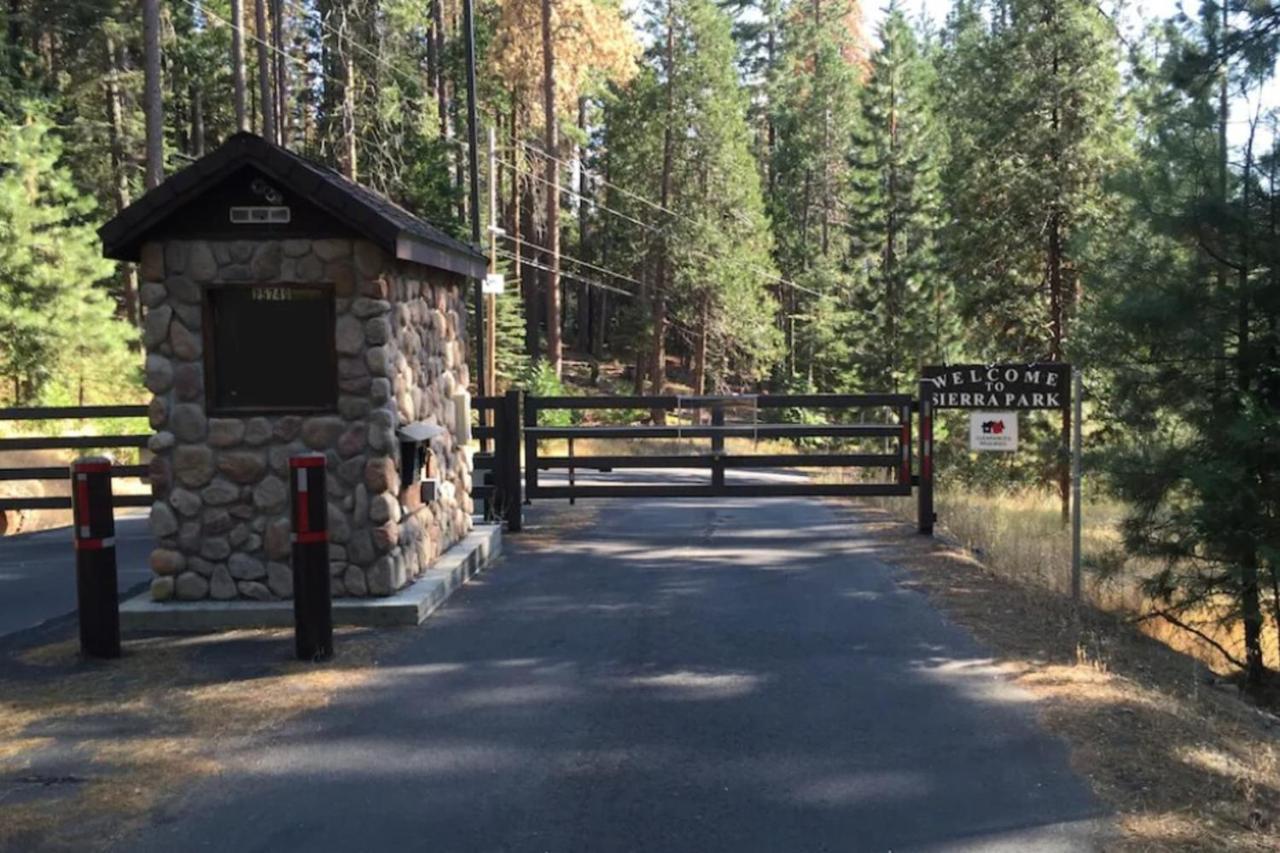 Beautiful Cabingated Parkpinecrest & Dodge Ridge Villa Long Barn Екстериор снимка